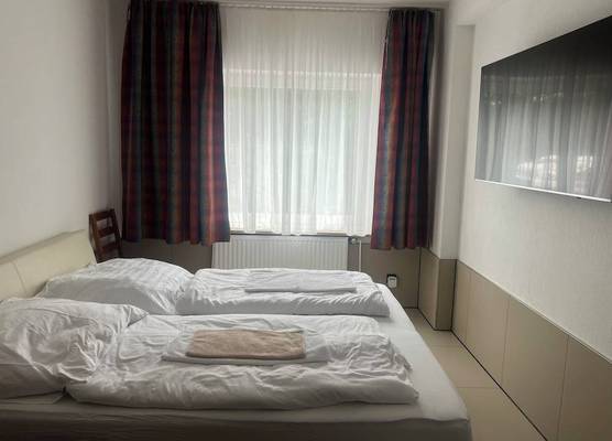HS Hotel 1
