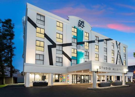 Studio Allston Hotel 1
