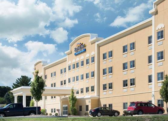 Baymont by Wyndham Erie 1