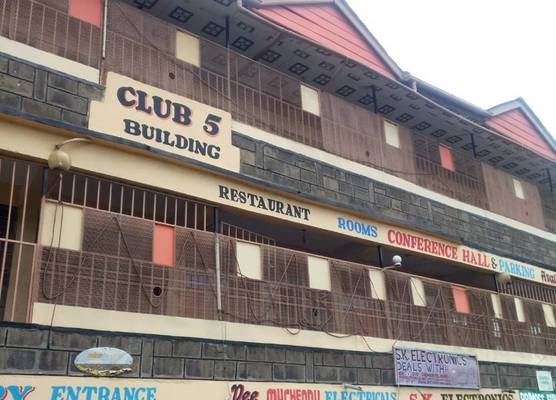 Club 5 Restaurant 1