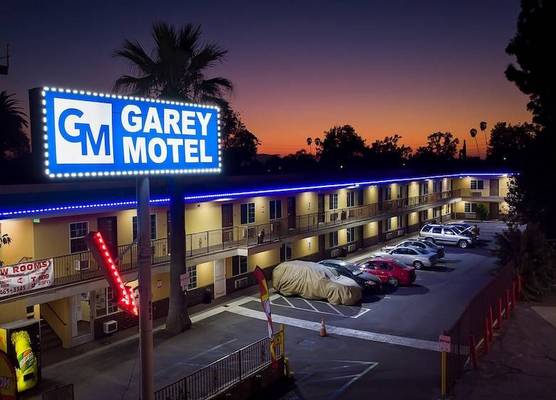 GAREY MOTEL 1