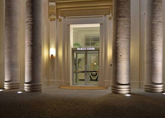 Palazzo Esedra 1
