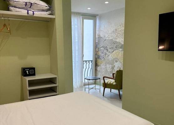 Sorrento Rooms Deluxe 1