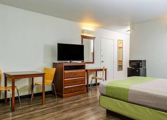 Motel 6 Oakdale, Ca 1
