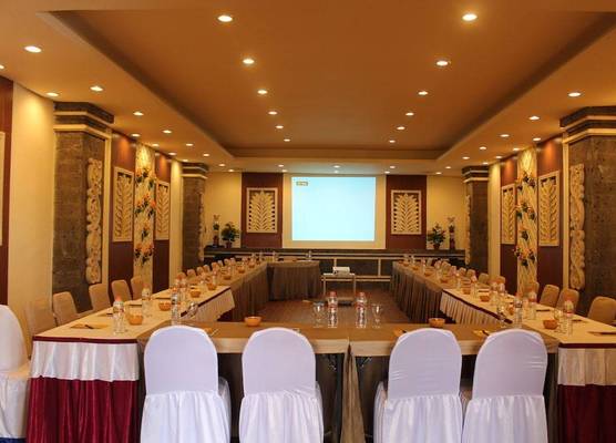 CLV Hotel & Villa 1
