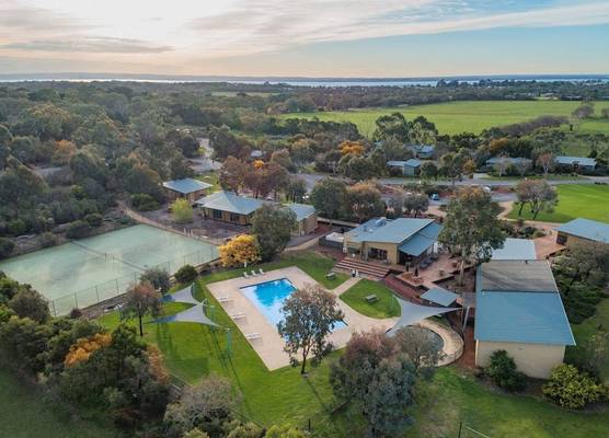 Woodland Retreat - Phillip Island 1