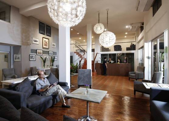 Ratchadamnoen Residence 1