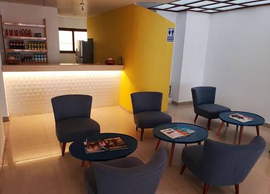 Hotel Carmelo Lima 1
