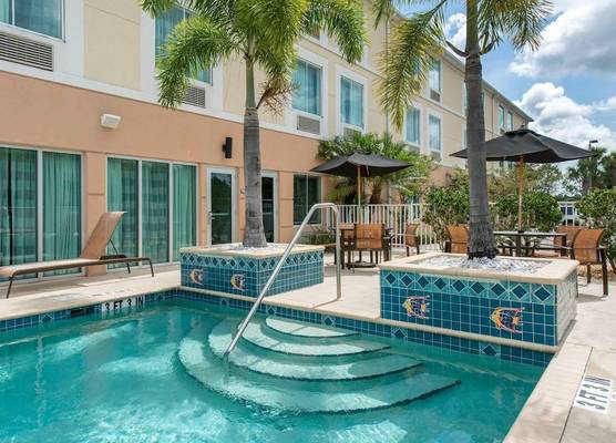 Sleep Inn & Suites Port Charlotte-Punta Gorda 1
