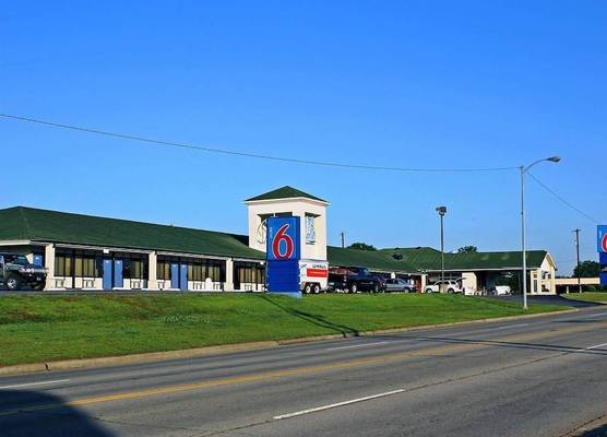 Motel 6-Sallisaw, OK 1