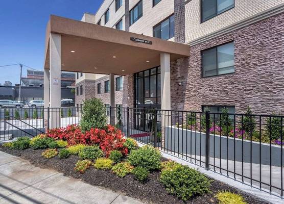 Comfort Inn JFK Airport 1