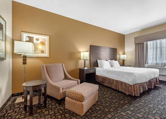 Best Western Plover-Stevens Point Hotel & Conference Center 1
