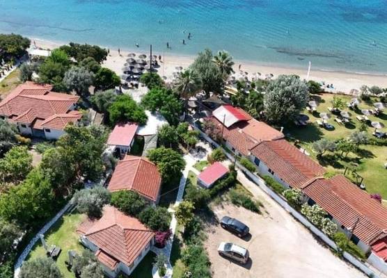Physis Oikos Beachfront Apartments 1