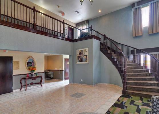 Quality Inn & Suites Terrell 1