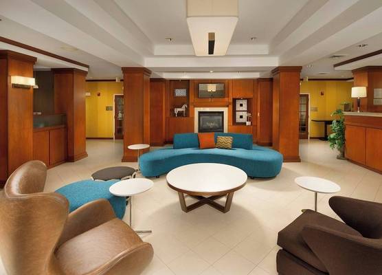Fairfield Inn & Suites by Marriott Marshall 1