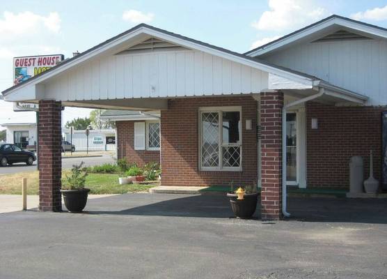 Guest House Motel Chanute 1