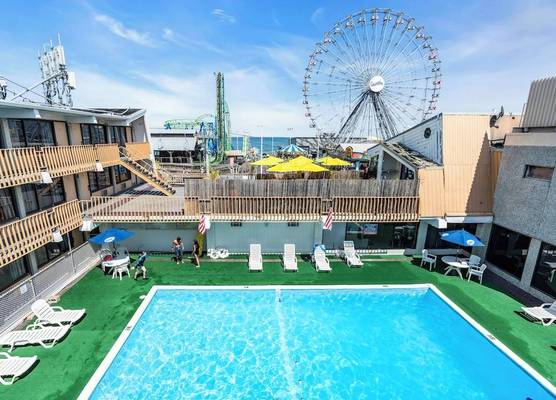 Aztec Ocean Resort 1