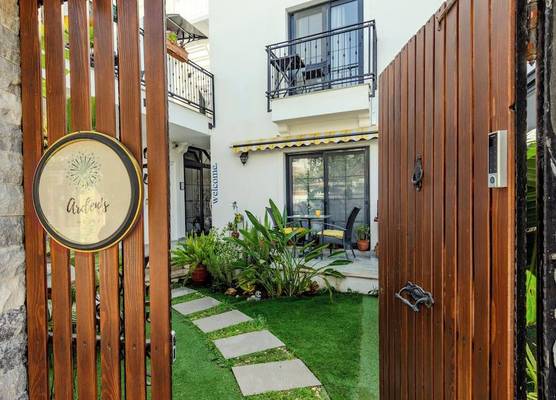 Arden's House 1