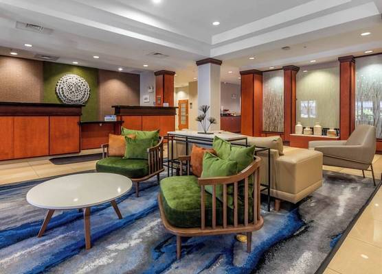 Fairfield Inn and Suites Holiday Tarpon Springs 1