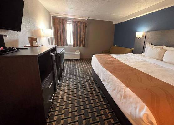 Quality Inn & Suites Louisville East 1