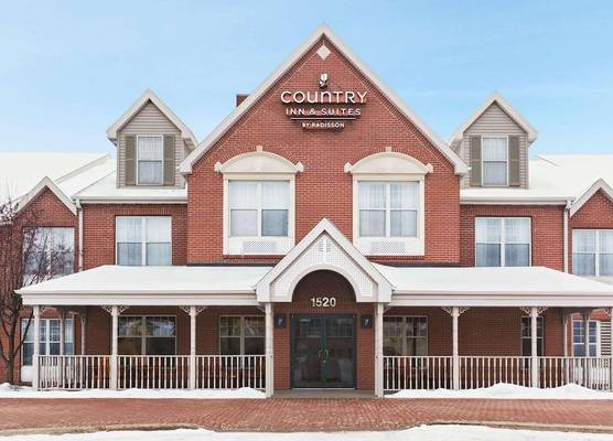 Country Inn & Suites by Radisson, Wausau, WI 1