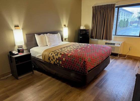 Budget Inn 1