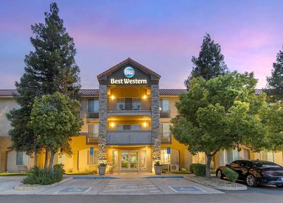 Best Western Visalia Hotel 1