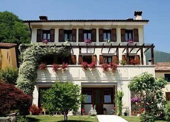 B&B Ernestina 1