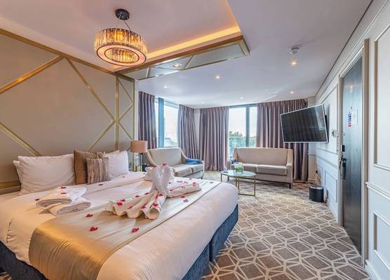 Seven Hotel 1