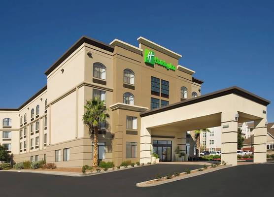 Holiday Inn EL PASO AIRPORT by IHG 1