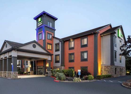 Holiday Inn Express VANCOUVER NORTH - SALMON CREEK by IHG 1