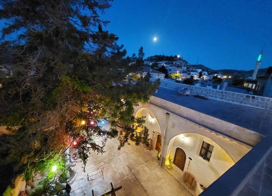 ARMEsos Cave Hotel 1