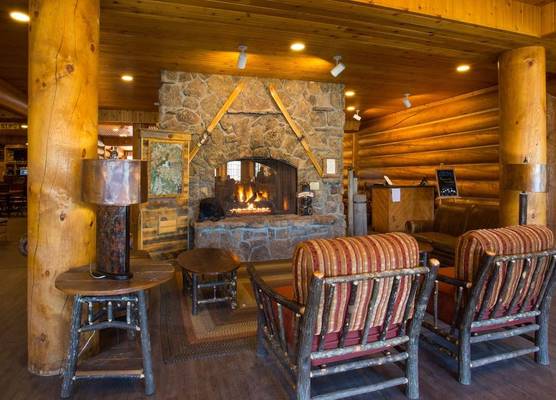 Headwaters Lodge & Cabins at Flagg Ranch 1