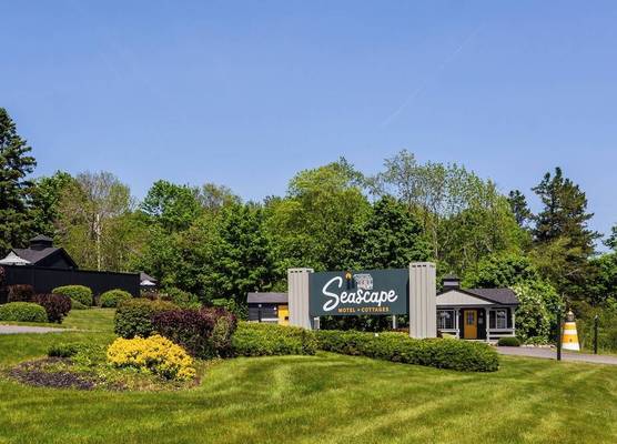 Seascape Motel & Cottages 1