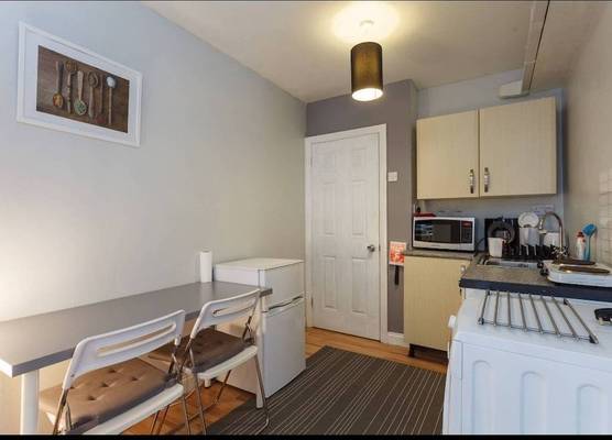 Shirley Apartments, Cozy Studio, 10 Min Drive to City Centre and Cruise Ship Terminals 1