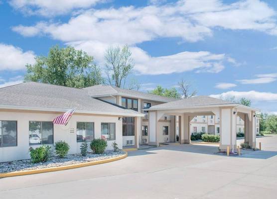 Super 8 by Wyndham Ottumwa 1