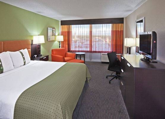 HOLIDAY INN TULSA CITY CENTER 1