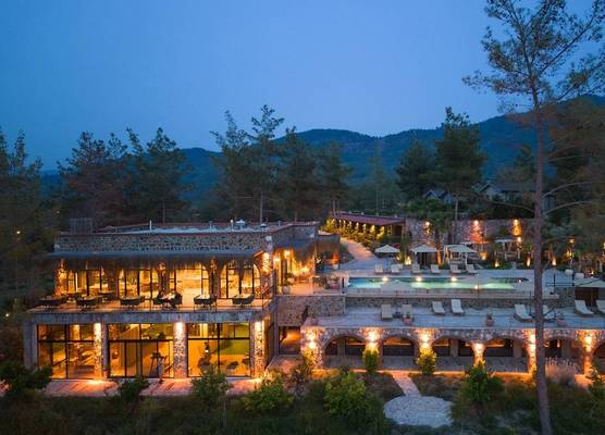 Izz Getaway – Adults Only 1