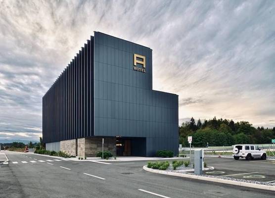 Hotel A Plus 1