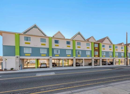 The Waves Hotel, an Ascend Collection Hotel 1