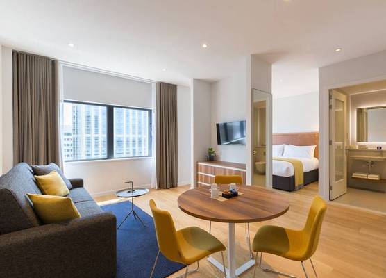 PREMIER SUITES Rotterdam 1