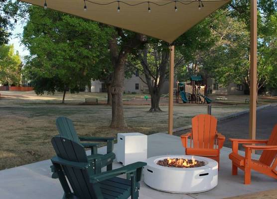 Boulder Twin Lakes Inn 1