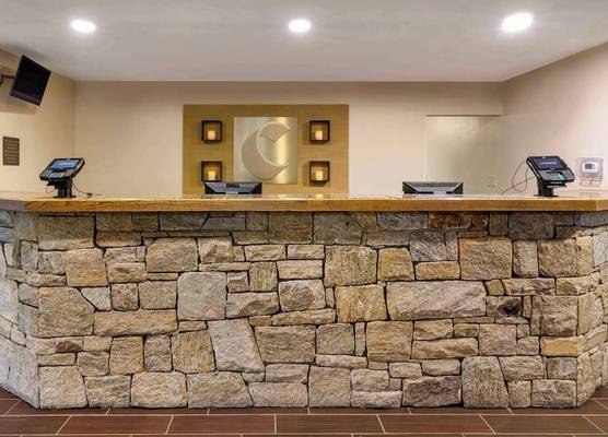 Comfort Suites Boone - University Area 1