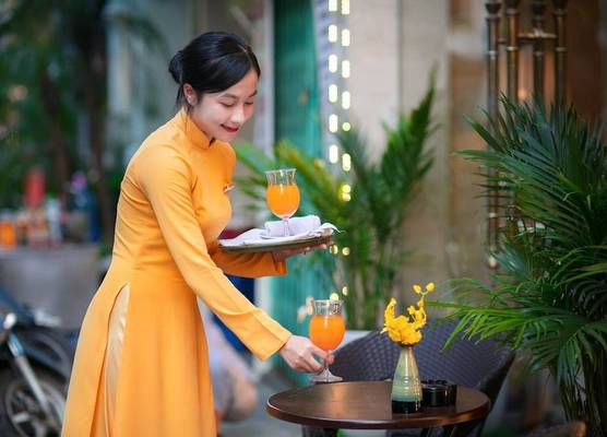Hanoi Diamond King Hotel & Travel 1