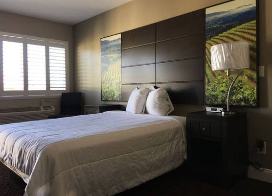 Vallejo Inn 1