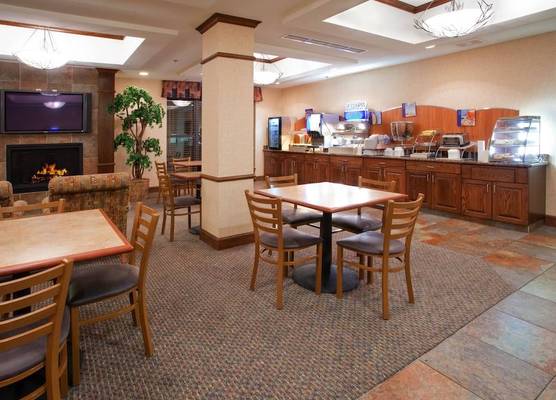 Holiday Inn Express & Suites SALT LAKE CITY-AIRPORT EAST by IHG 1
