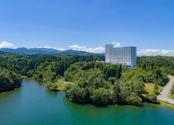 Mercure Toyama Tonami Resort & Spa 1