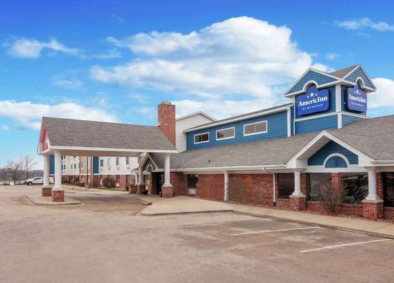 AmericInn by Wyndham Peoria 1