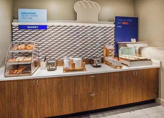 Holiday Inn Express ATLANTA-KENNESAW by IHG 1
