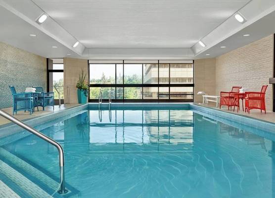 Delta Hotels by Marriott Calgary Downtown 1